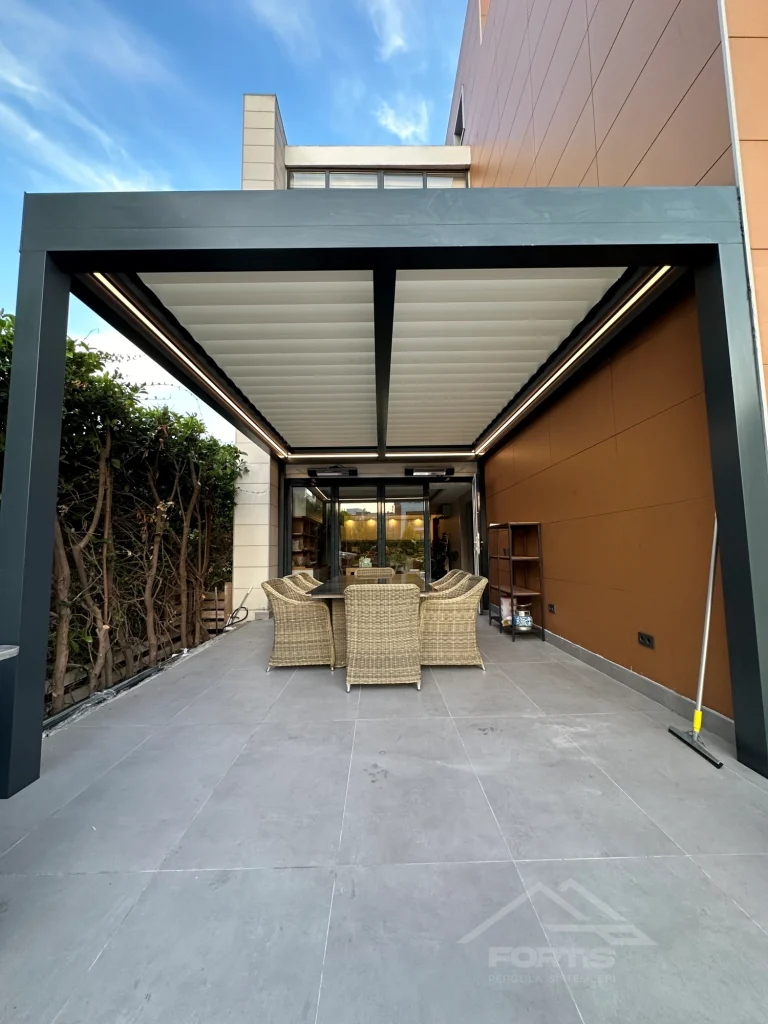 Bioklimatik Pergola - Villa Bahçe Verandası