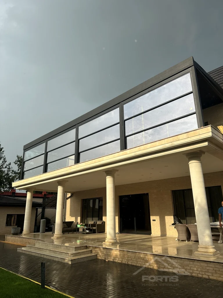 Giyotin Cam Sistemi - Villa Üst Kat Terası	